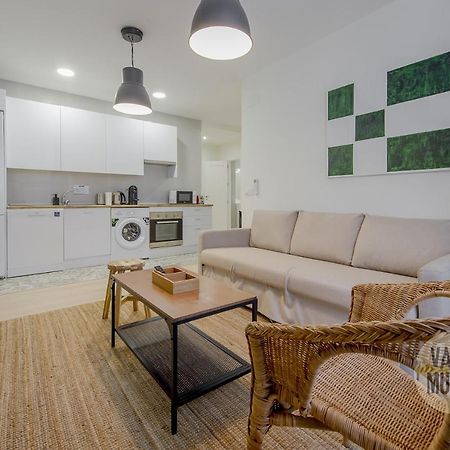Spacious New Apartment Para 7 En La Plaza De Tirso De Molina 马德里 外观 照片